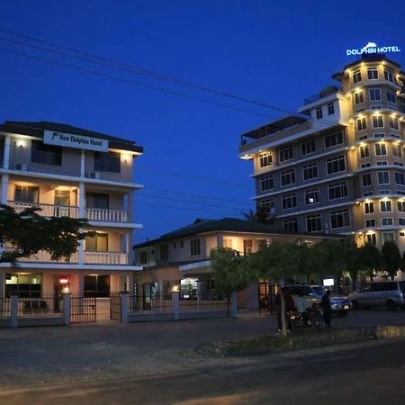 Dolphin Hotel Tanga Bagian luar foto