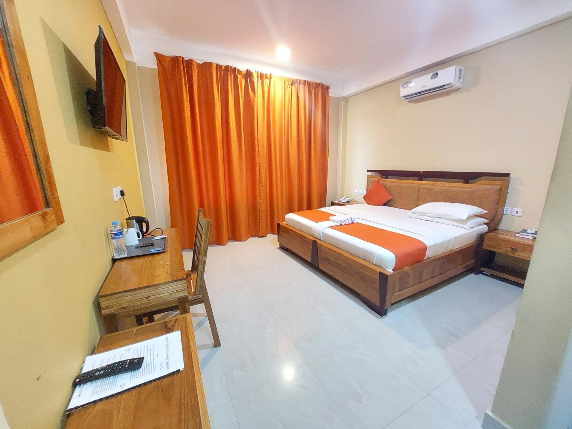Dolphin Hotel Tanga Bagian luar foto